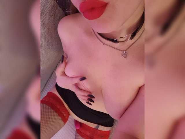 elaizza live cam on BongaCams