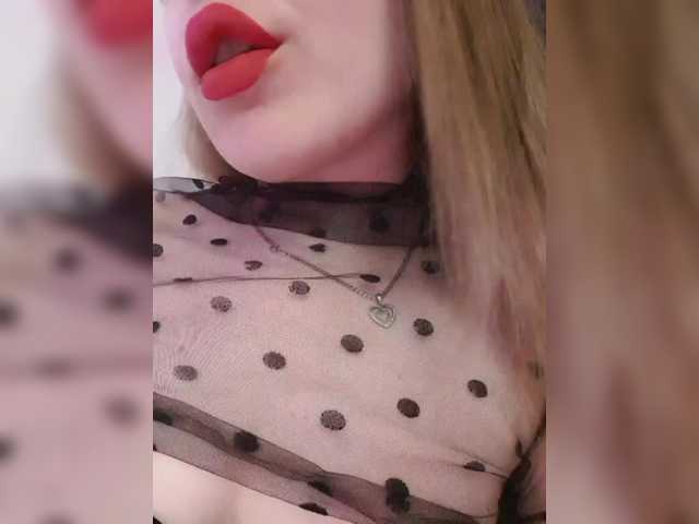 elaizza live cam on BongaCams