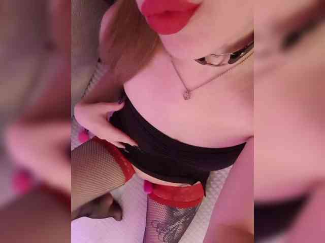 elaizza Live Webcam on BongaCams