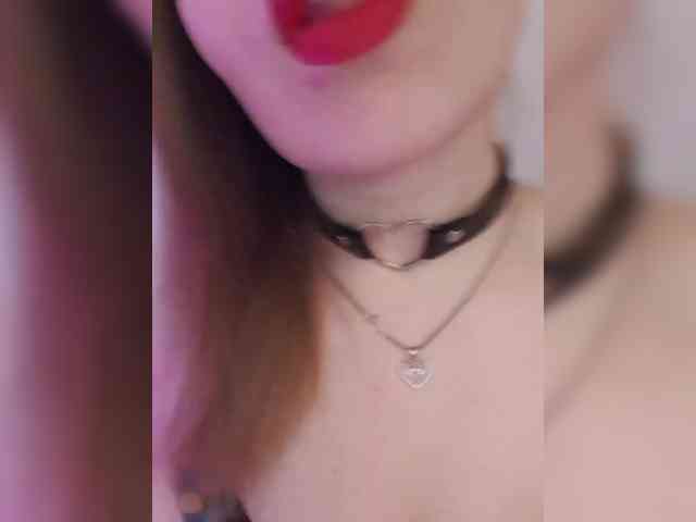 __EElaIzzza__ webcam