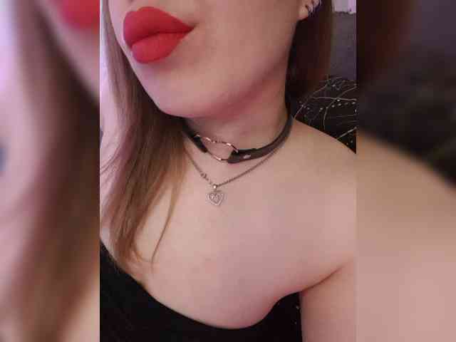 __EElaIzzza__ webcam