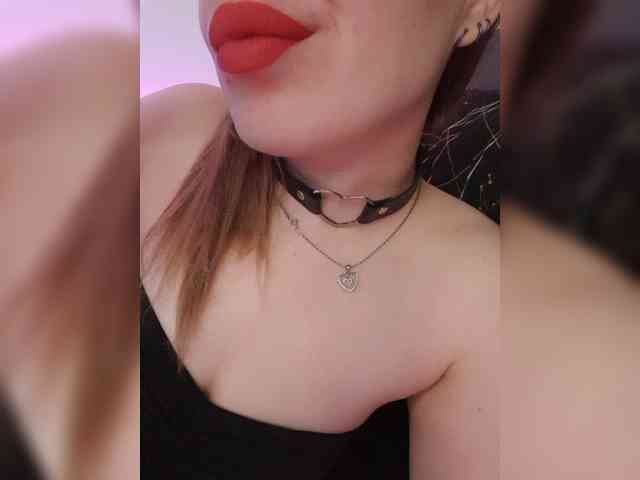 __EElaIzzza__ webcam