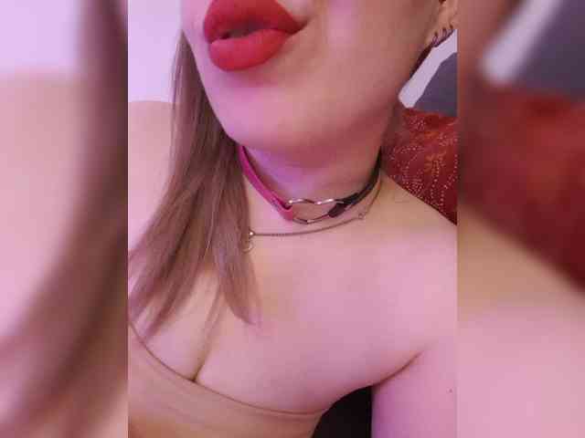 __EElaIzzza__ webcam