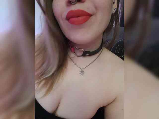 __EElaIzzza__ webcam