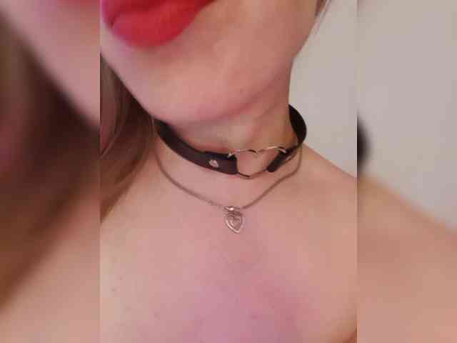 __EElaIzzza__ webcam