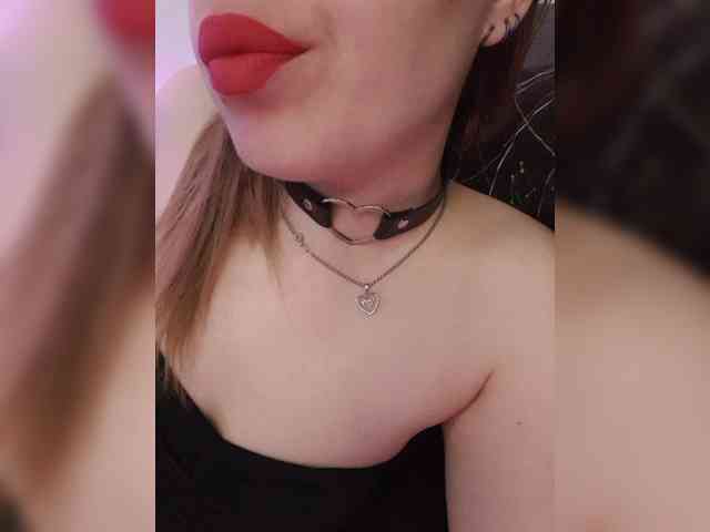 __EElaIzzza__ webcam