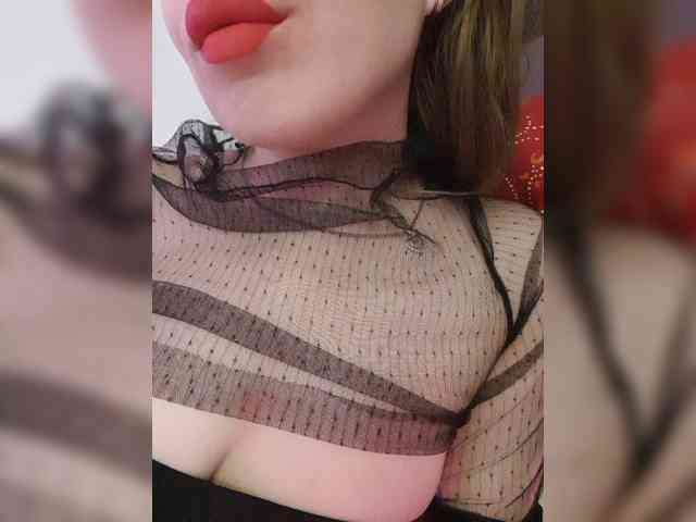__EElaIzzza__ webcam