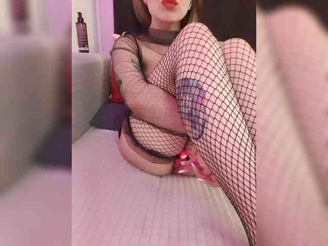 __EElaIzzza__ webcam