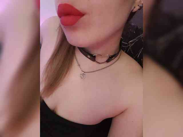 __EElaIzzza__ webcam