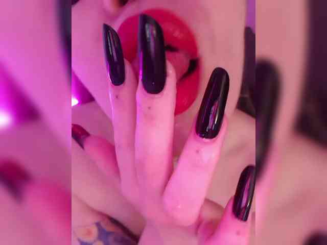 __EElaIzzza__ webcam