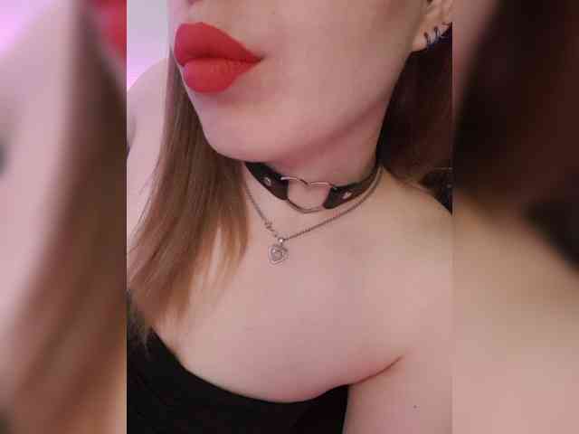 __EElaIzzza__ webcam