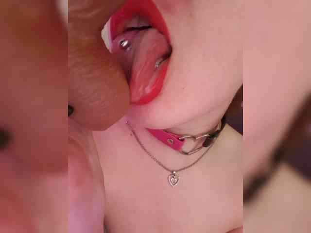 __EElaIzzza__ webcam