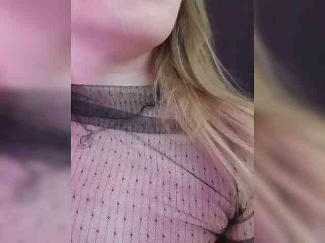__EElaIzzza__ webcam