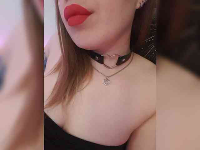 __EElaIzzza__ webcam