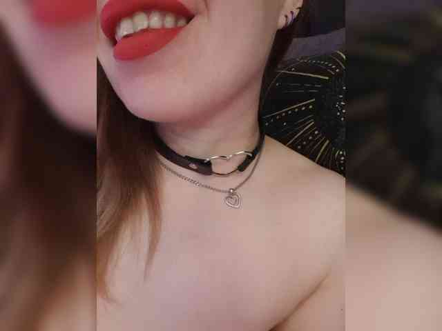 __EElaIzzza__ webcam