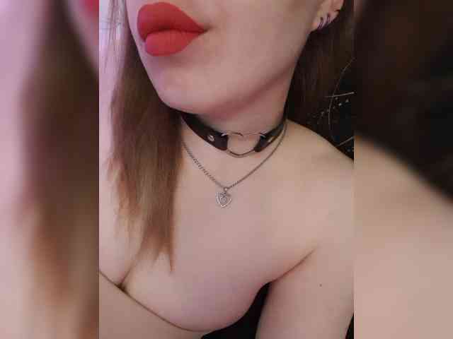 __EElaIzzza__ webcam