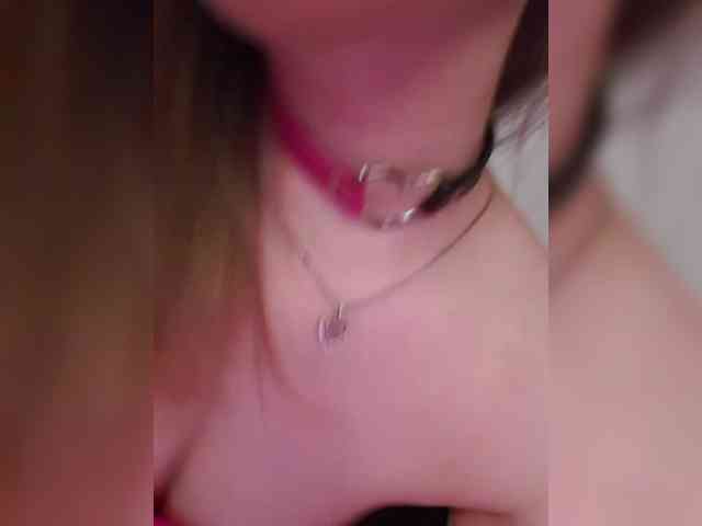 __EElaIzzza__ webcam