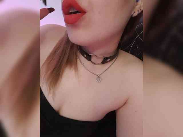 __EElaIzzza__ webcam
