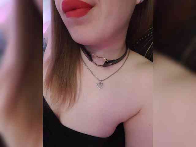 __EElaIzzza__ webcam