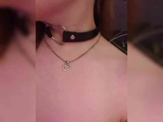 __EElaIzzza__ webcam