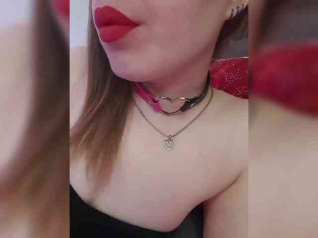 __EElaIzzza__ webcam
