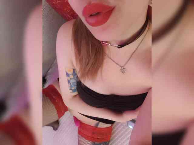 __EElaIzzza__ webcam