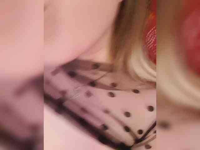 elaizza Live Webcam on BongaCams
