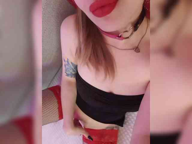 __EElaIzzza__ webcam