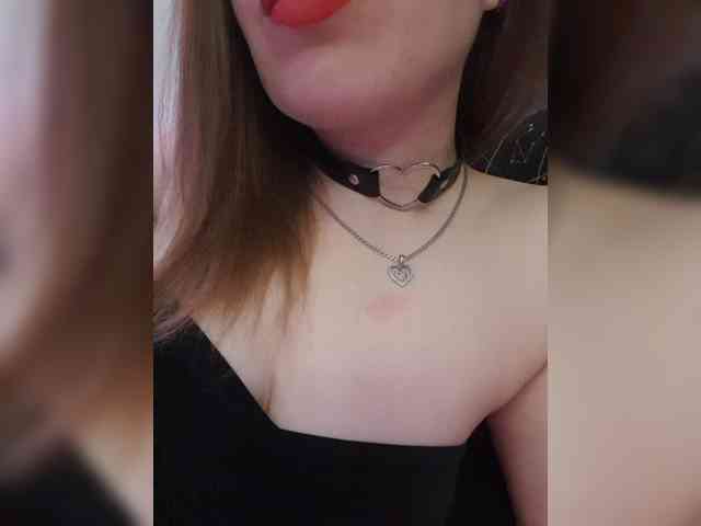 __EElaIzzza__ webcam