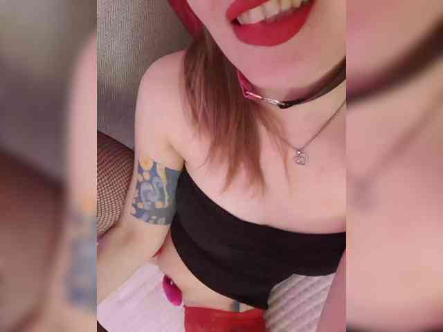__EElaIzzza__ webcam