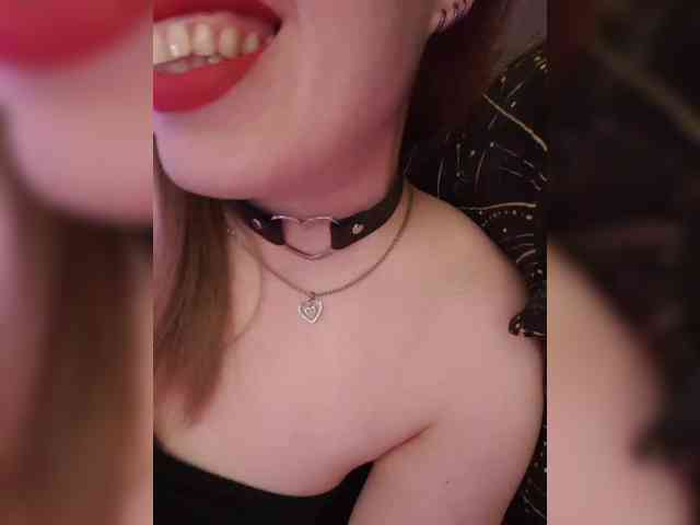 __EElaIzzza__ webcam