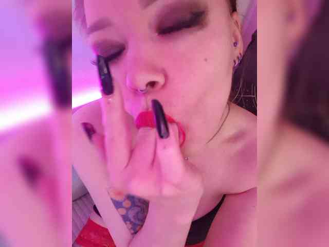 __EElaIzzza__ webcam