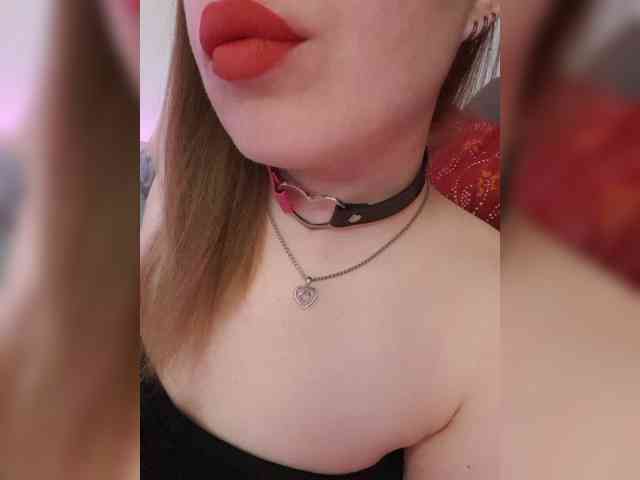 __EElaIzzza__ webcam