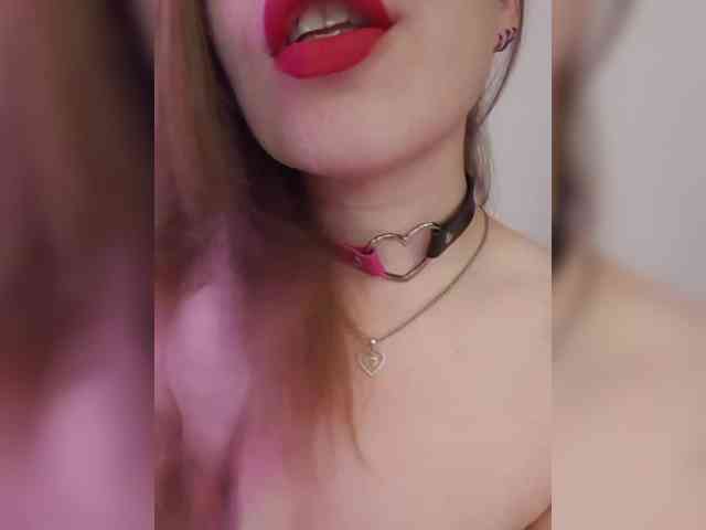 __EElaIzzza__ webcam