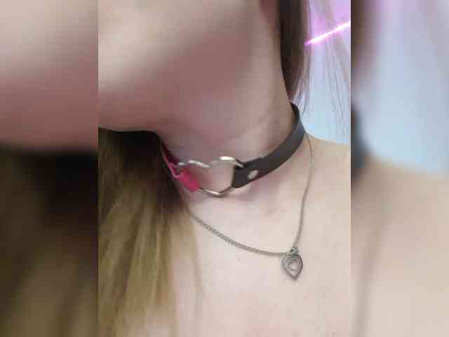 __EElaIzzza__ webcam