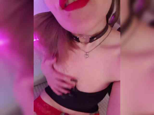 __EElaIzzza__ webcam