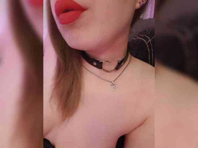 __EElaIzzza__ webcam