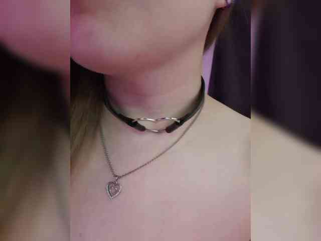 __EElaIzzza__ webcam