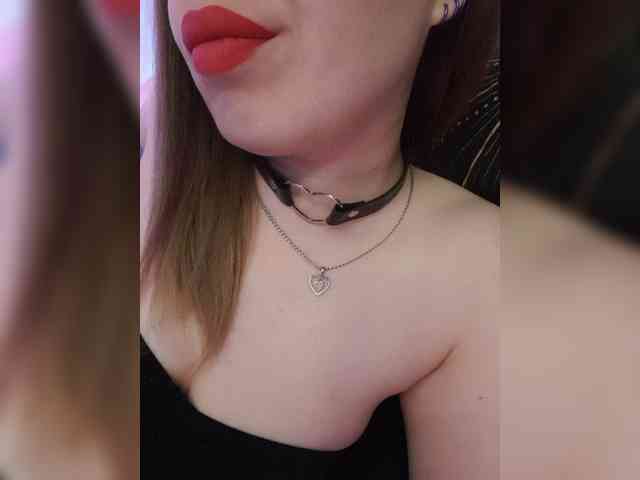 __EElaIzzza__ webcam