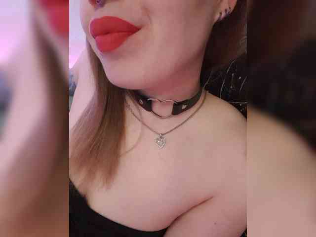 __EElaIzzza__ webcam