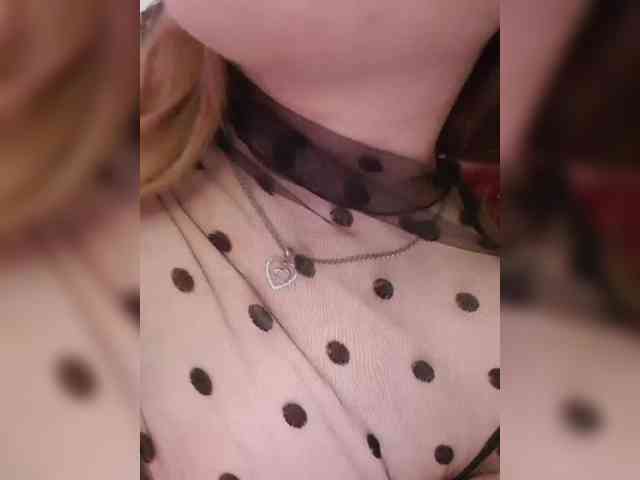 __EElaIzzza__ webcam