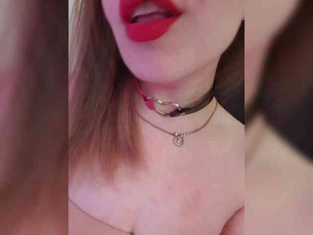 __EElaIzzza__ webcam