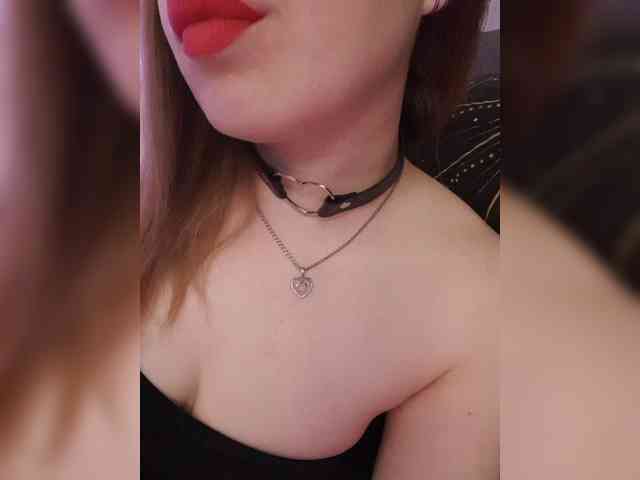 __EElaIzzza__ webcam