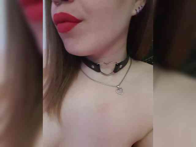 __EElaIzzza__ webcam