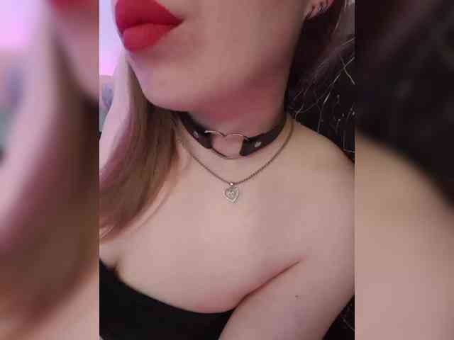 __EElaIzzza__ webcam