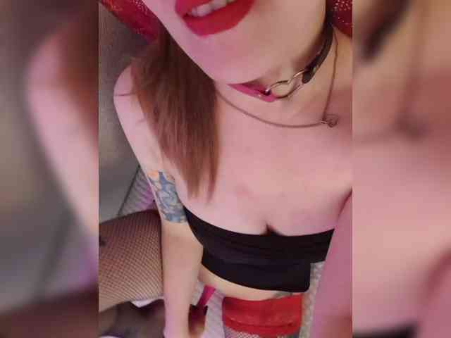 __EElaIzzza__ webcam