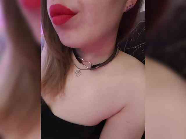 __EElaIzzza__ webcam