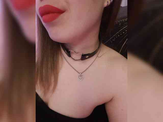 __EElaIzzza__ webcam