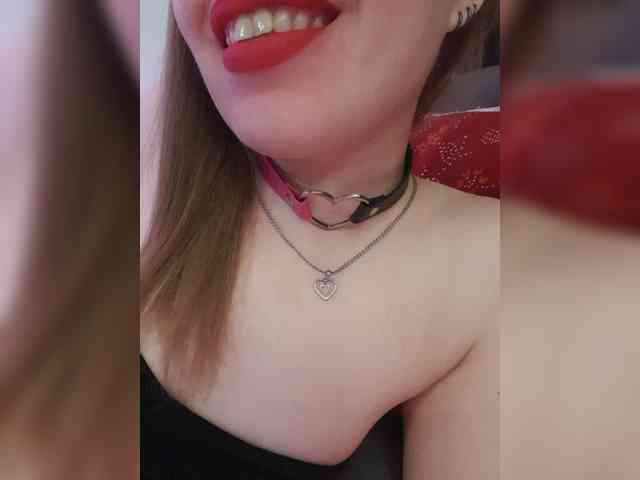 __EElaIzzza__ webcam