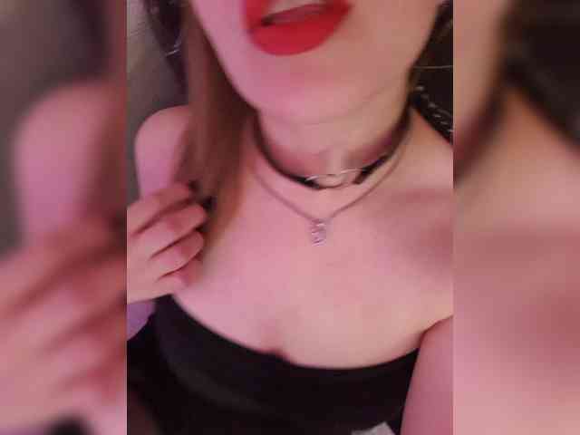 __EElaIzzza__ webcam